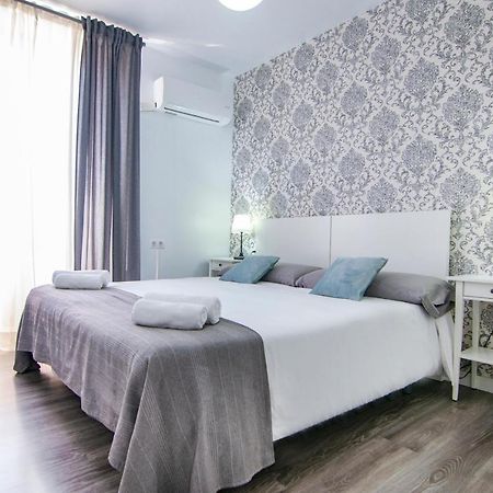 Kasa Katia Guest House บาเลนเซีย ภายนอก รูปภาพ