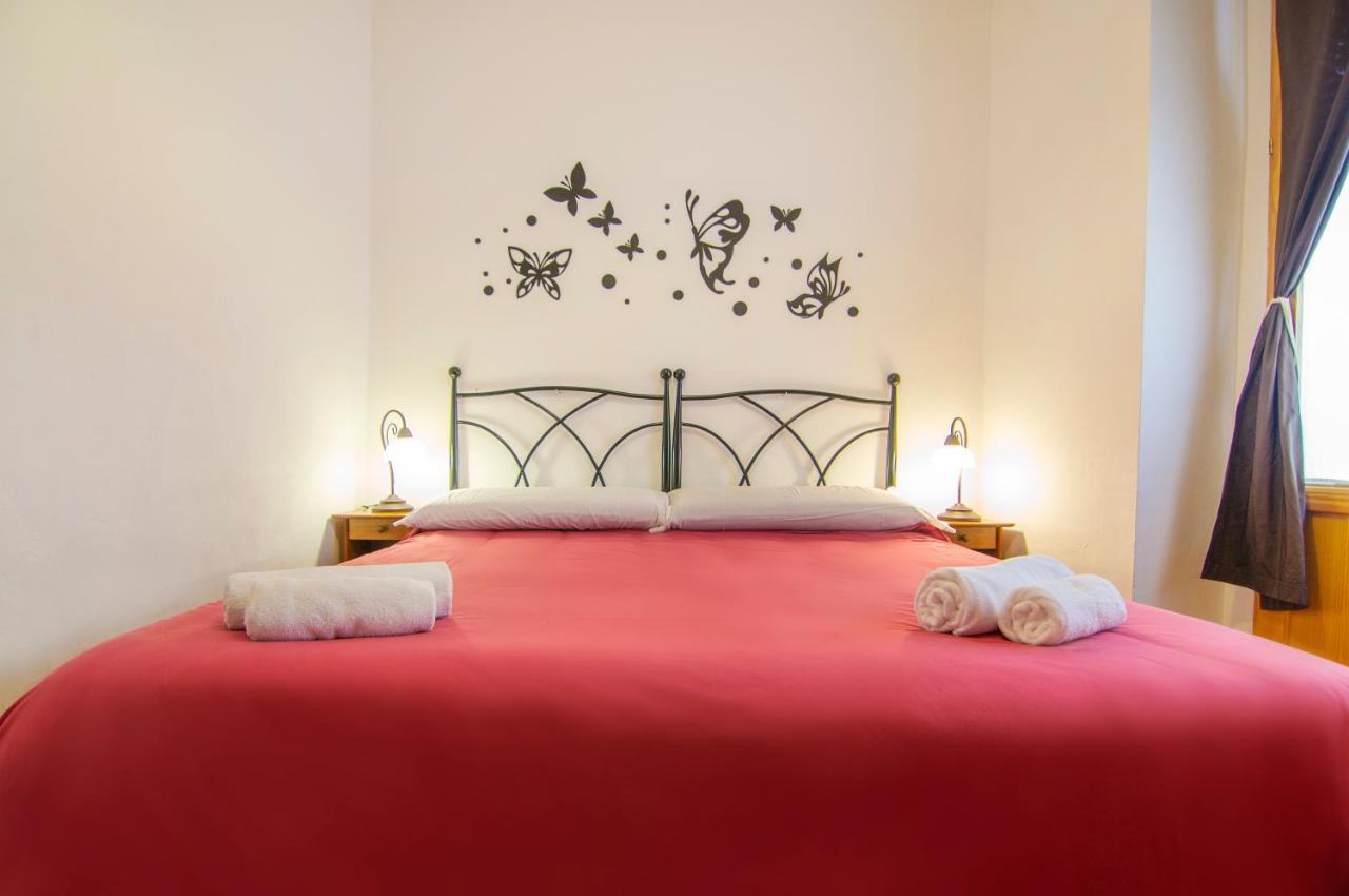 Kasa Katia Guest House บาเลนเซีย ภายนอก รูปภาพ