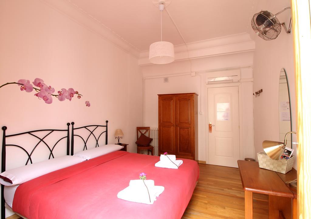 Kasa Katia Guest House บาเลนเซีย ภายนอก รูปภาพ