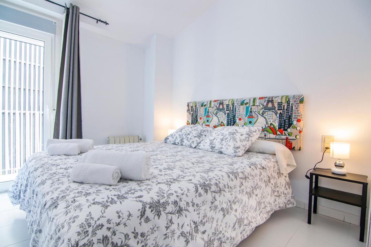 Kasa Katia Guest House บาเลนเซีย ภายนอก รูปภาพ