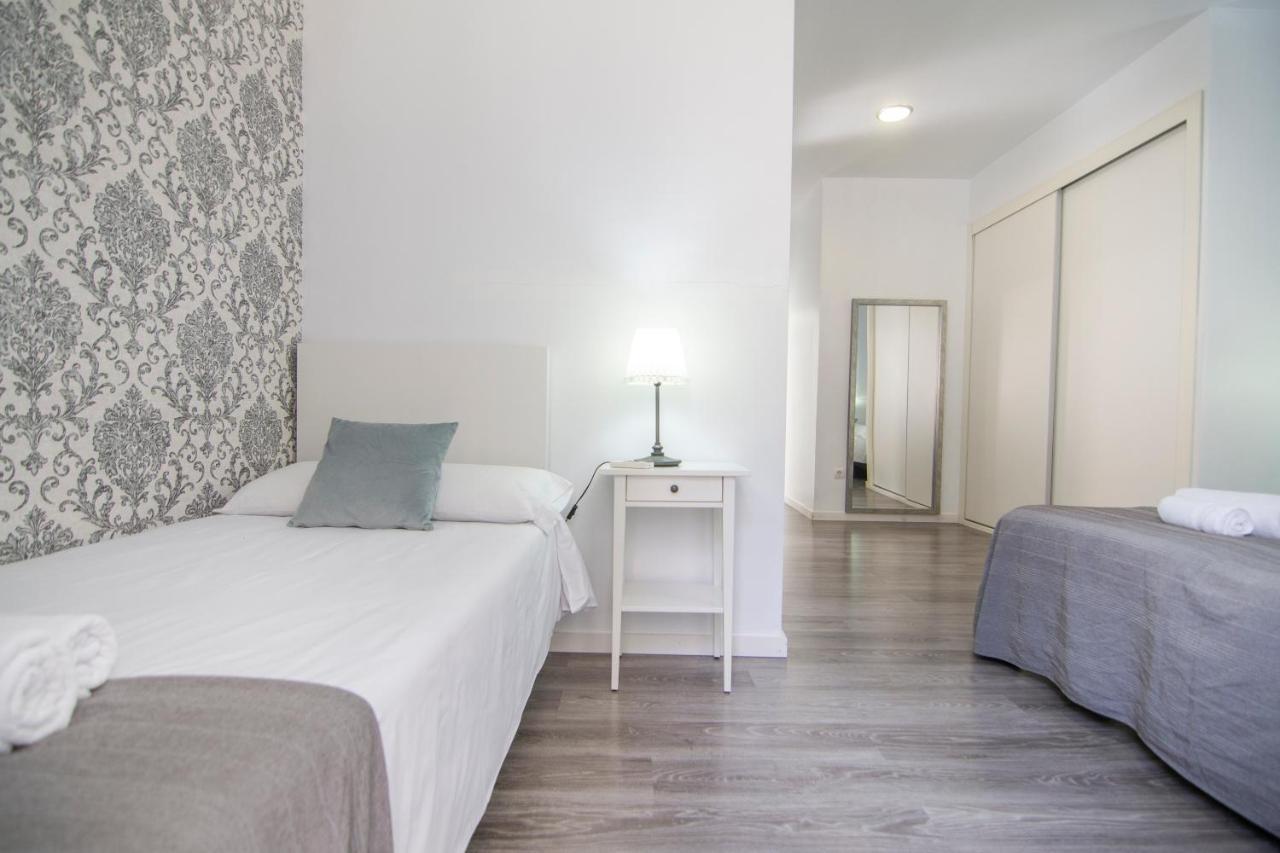 Kasa Katia Guest House บาเลนเซีย ภายนอก รูปภาพ