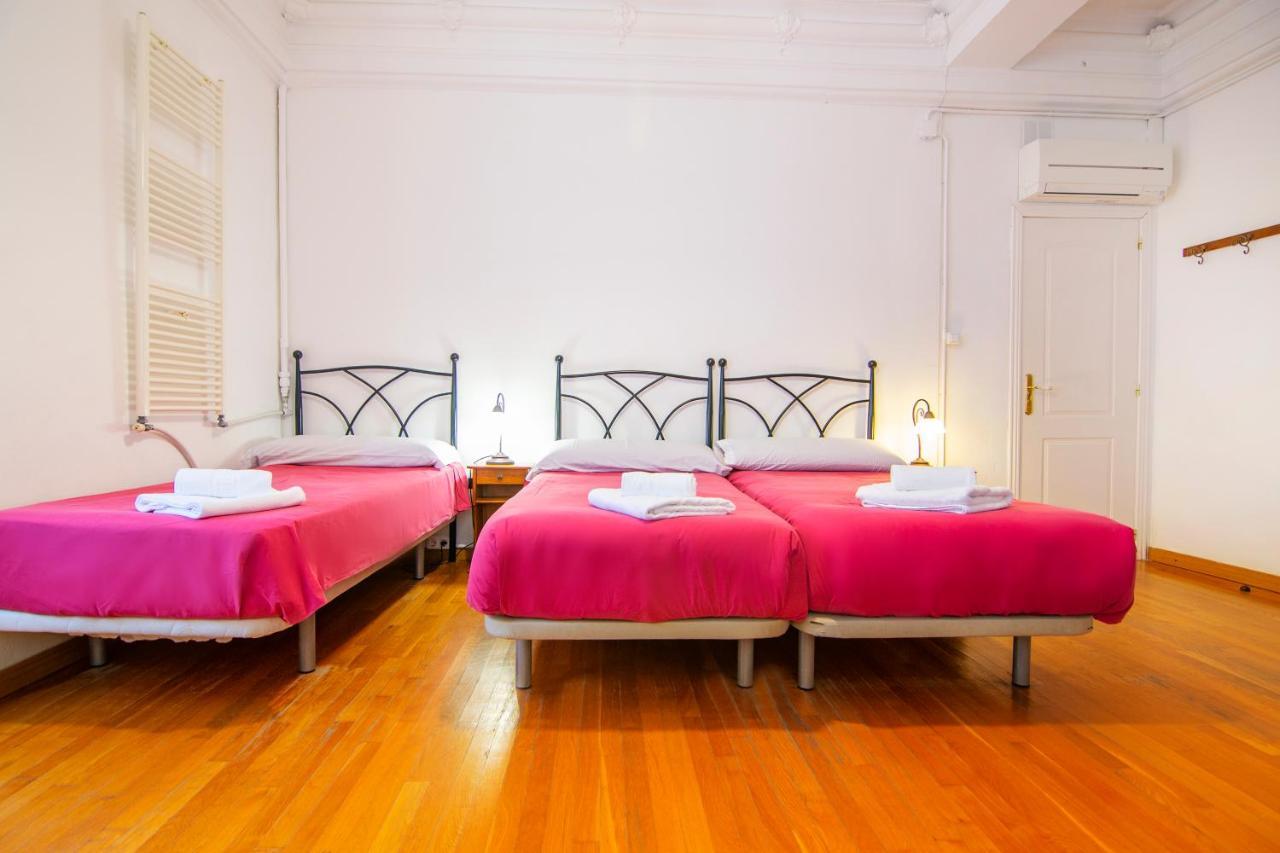 Kasa Katia Guest House บาเลนเซีย ภายนอก รูปภาพ