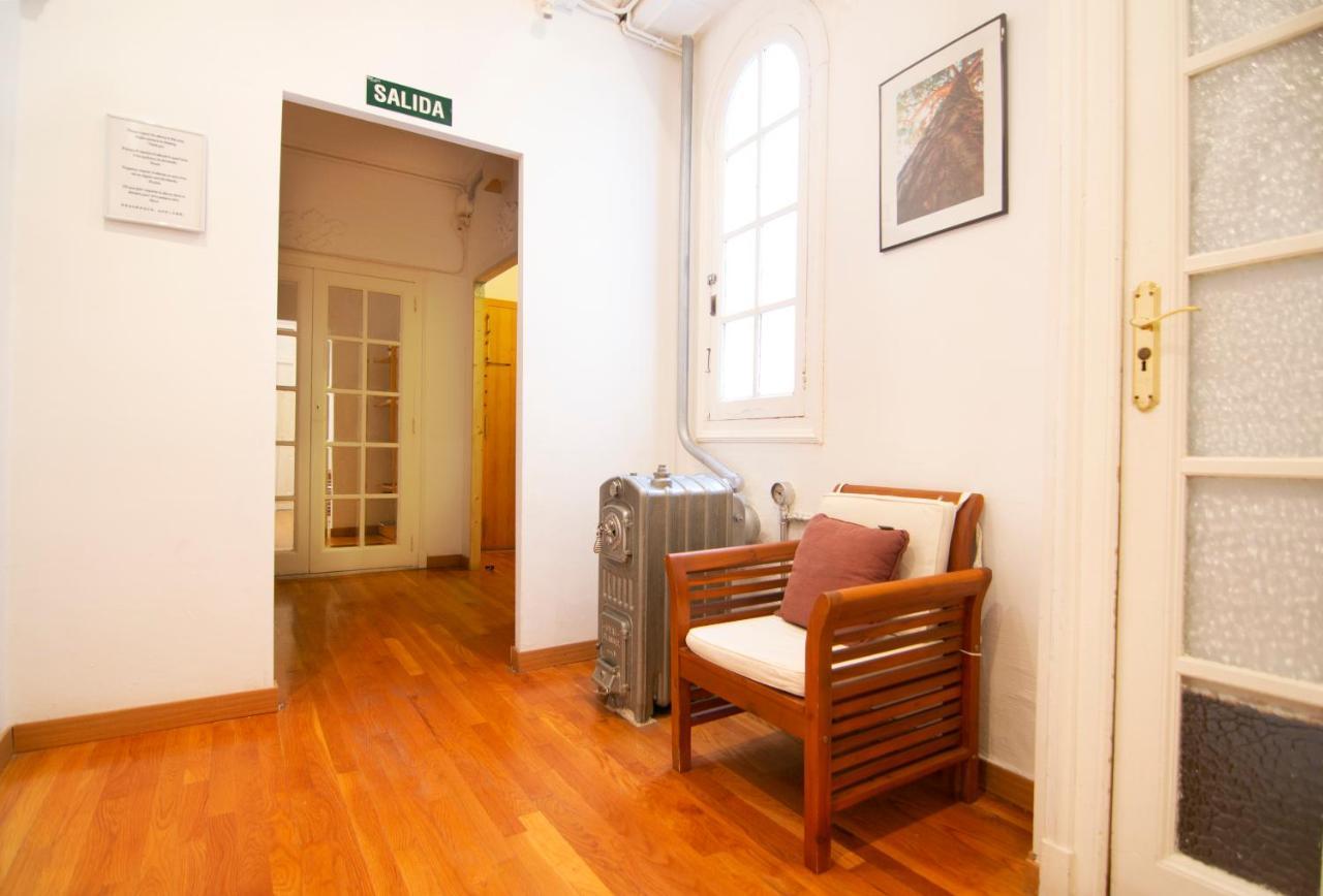 Kasa Katia Guest House บาเลนเซีย ภายนอก รูปภาพ